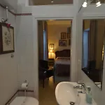 Konukevi Relais La Canfora 4*