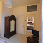 Gasthuis Relais La Canfora Rome
